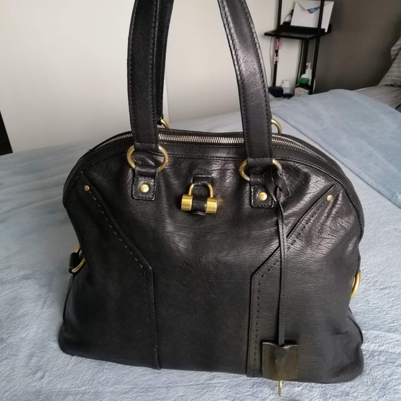 YSL blk tote - Picture 5 of 13